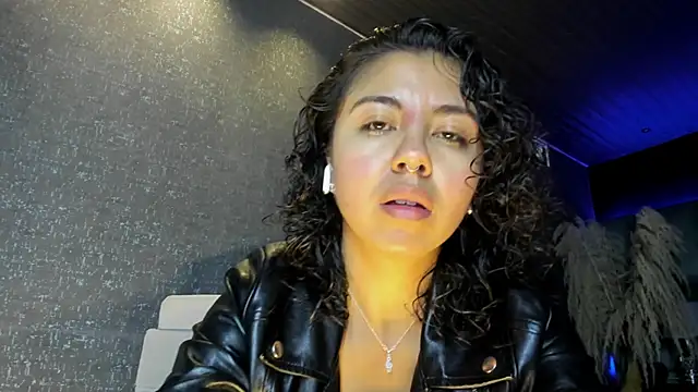 Snapshot of Amareto_ chatting on 12, 10, 2025 Amareto online show from 12, 10, 2025