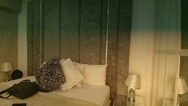 Amareto  online show from 5, 3, 2026