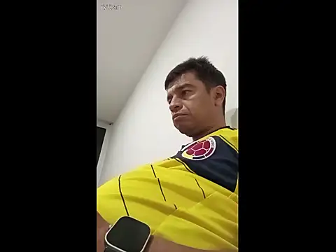 Snapshot of perxxxeo_ chatting on 6, 10, 2025 perxxxeo  online show from 6, 10, 2025