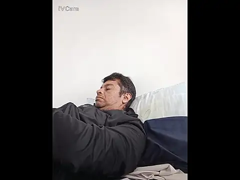 Snapshot of perxxxeo_ chatting on 2, 11, 2025 perxxxeo  online show from 2, 11, 2025