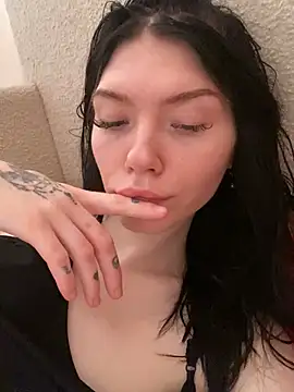 Snapshot of Lisaaa_Alisa chatting on 4, 2, 2025 Lisaaa Alisa online show from 4, 2, 2025