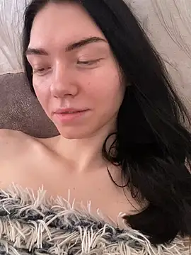 Snapshot of Lisaaa_Alisa chatting on 18, 2, 2025 Lisaaa Alisa online show from 18, 2, 2025