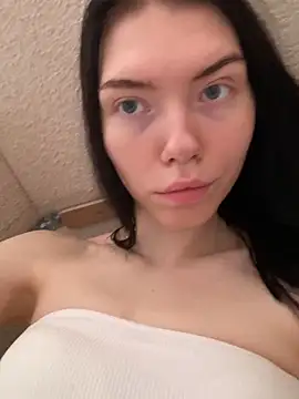 Snapshot of Lisaaa_Alisa chatting on 4, 3, 2025 Lisaaa Alisa online show from 4, 3, 2025