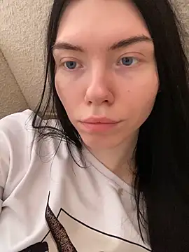 Snapshot of Lisaaa_Alisa chatting on 4, 3, 2025 Lisaaa Alisa online show from 4, 3, 2025
