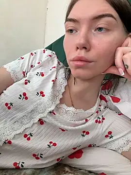 Lisaaa Alisa online show from 3, 4, 2026