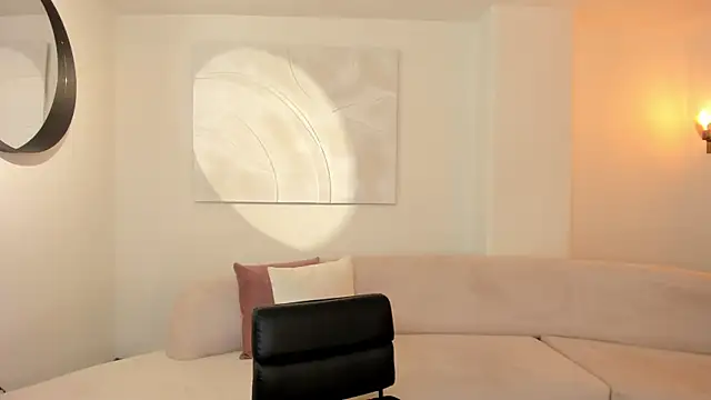 Snapshot of DominiqueVega chatting on 10, 3, 2025 DominiqueVega online show from 10, 3, 2025