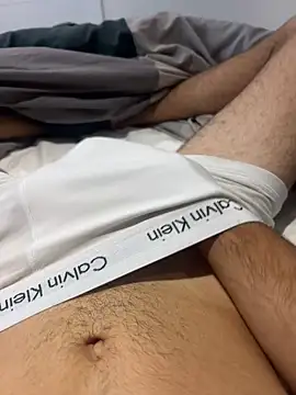 Snapshot of h0rnyguy001 chatting on 8, 10, 2025 h0rnyguy001 online show from 8, 10, 2025