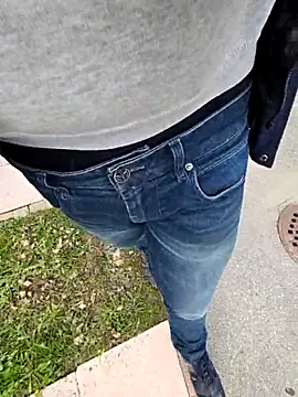 Snapshot of Lorent6969 chatting on 15, 4, 2026 Lorent6969 online show from 15, 4, 2026