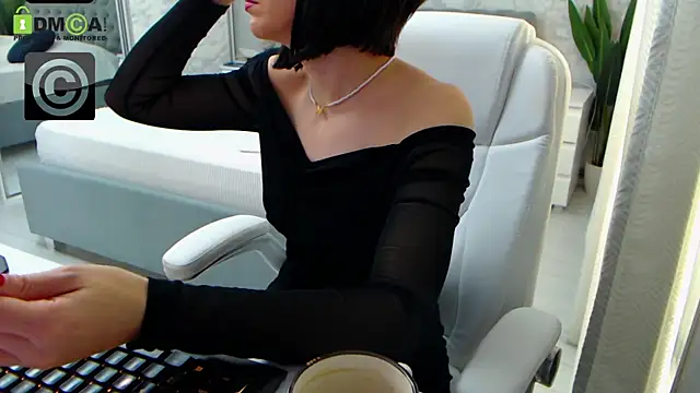 Snapshot of Ellysse_ chatting on 19, 12, 2024 Ellysse  online show from 19, 12, 2024