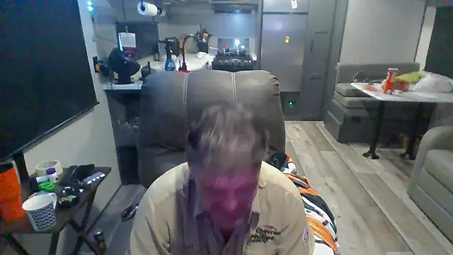 Snapshot of lateniter chatting on 9, 9, 2025 lateniter online show from 9, 9, 2025