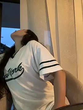 LittleDoll    online show from 12, 11, 2025