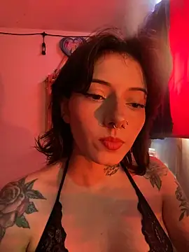 LiliJones  online show from 11, 2, 2026