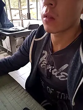 Snapshot of 97banana chatting on 17, 3, 2025 97banana online show from 17, 3, 2025