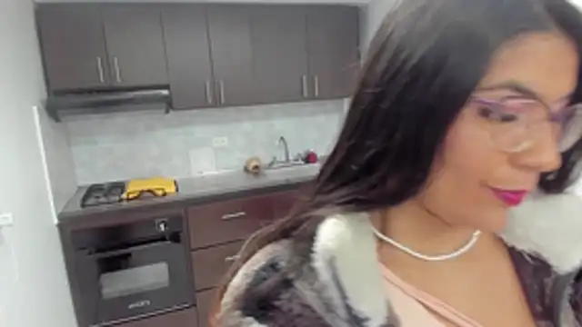 Luna Dumont online show from 12, 3, 2026