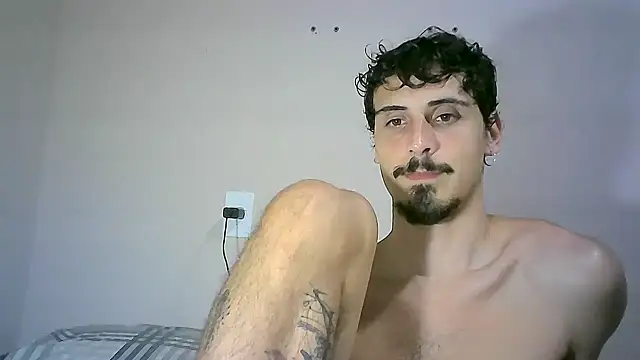 Snapshot of milkoffe chatting on 6, 12, 2024 milkoffe online show from 6, 12, 2024