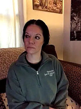 SidneyRaee online show from 9, 10, 2025