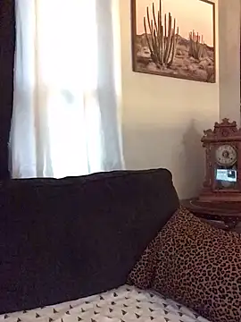 SidneyRaee online show from 14, 3, 2026