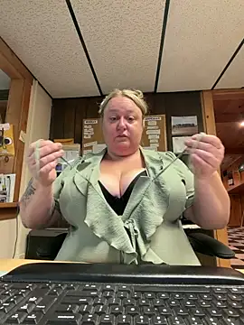 blissful vixen online show from 13, 5, 2026