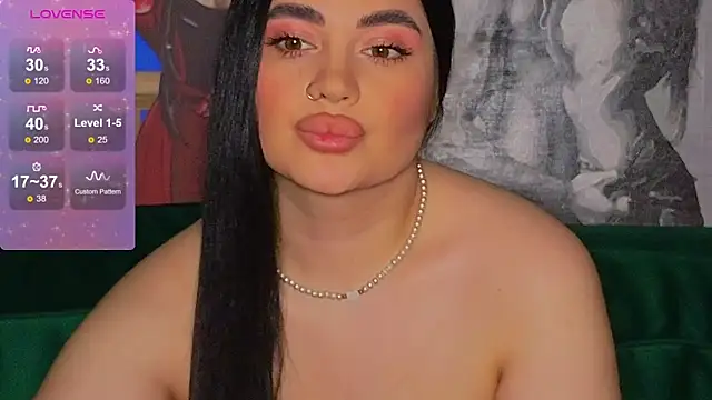 Snapshot of Nikki_Kardashian chatting on 9, 12, 2024 Nikki Kardashian online show from 9, 12, 2024