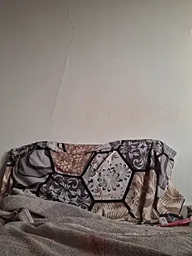 dirtybearr online show from 4, 12, 2025