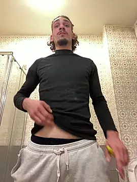 Snapshot of BostonGeorge27 chatting on 5, 2, 2025 BostonGeorge27 online show from 5, 2, 2025