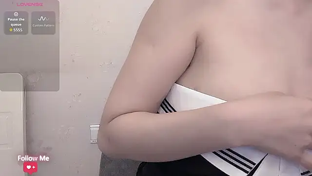 qiqi-- online show from 11, 6, 2026