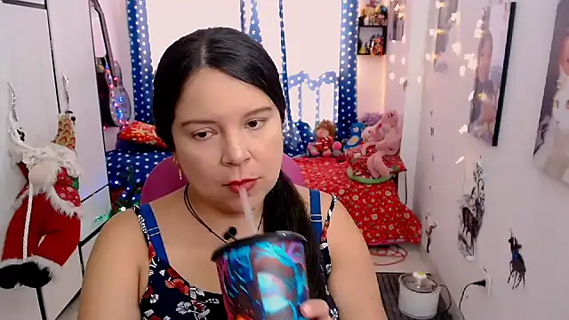 Snapshot of claryssa_ chatting on 6, 12, 2024 claryssa online show from 6, 12, 2024