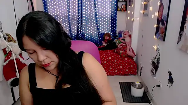 Snapshot of claryssa_ chatting on 12, 12, 2024 claryssa online show from 12, 12, 2024