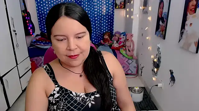 Snapshot of claryssa_ chatting on 12, 1, 2025 claryssa online show from 12, 1, 2025