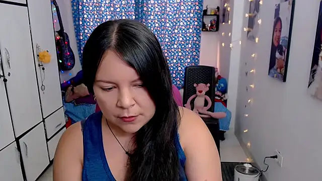 Snapshot of claryssa_ chatting on 8, 9, 2025 claryssa online show from 8, 9, 2025