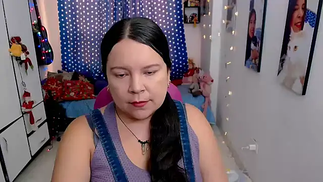 Snapshot of claryssa_ chatting on 6, 1, 2026 claryssa online show from 6, 1, 2026