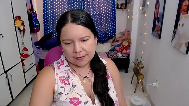 Snapshot of claryssa_ chatting on 5, 2, 2026 claryssa online show from 5, 2, 2026