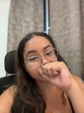 CurlyGirl 1 online show from 24, 7, 2026
