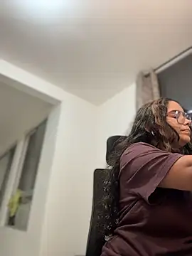 CurlyGirl 1 online show from 28, 7, 2026