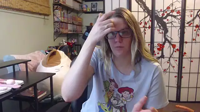 Sarahtineke online show from 16, 3, 2026