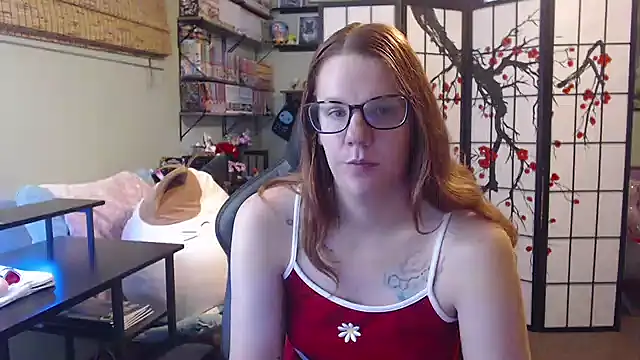 Sarahtineke online show from 16, 7, 2026