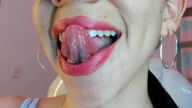 Snapshot of Katty_mouth chatting on 11, 6, 2026 Katty mouth online show from 11, 6, 2026