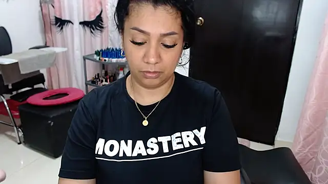 titsbiglovers online show from 2, 3, 2026