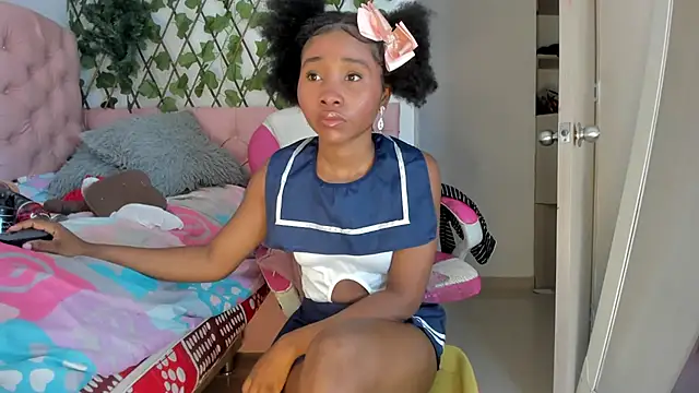 Snapshot of kimmysantoo chatting on 29, 12, 2024 kimmysantoo online show from 29, 12, 2024
