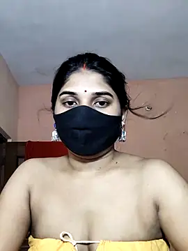 Snapshot of Luv_Adite20 chatting on 9, 10, 2025 Luv Adite20 online show from 9, 10, 2025