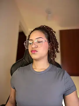 gretta kler1 online show from 26, 1, 2025