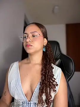 gretta kler1 online show from 13, 3, 2025