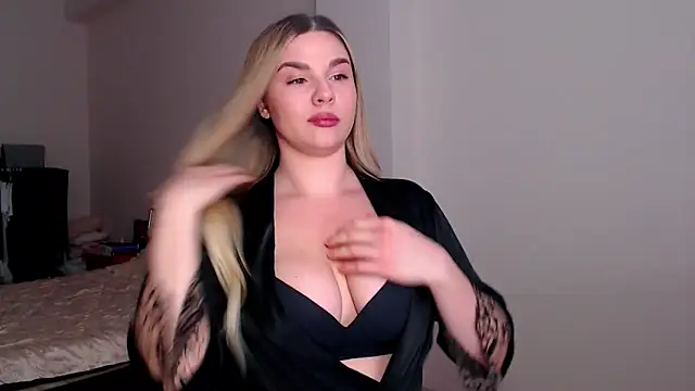 MiaMurMur online show from 3, 3, 2026