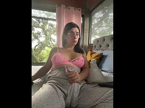 sweet jessicats online show from 4, 2, 2026