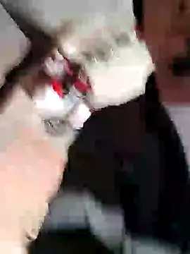 Snapshot of Rejy1992 chatting on 25, 12, 2024 Rejy1992 online show from 25, 12, 2024