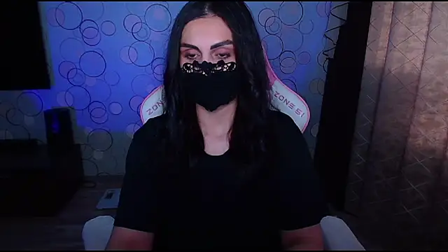 Snapshot of __Yasmina__ chatting on 17, 10, 2025   Yasmina   online show from 17, 10, 2025