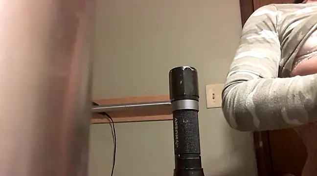 Snapshot of Everlyrose27 chatting on 12, 1, 2025 Everlyrose27 online show from 12, 1, 2025