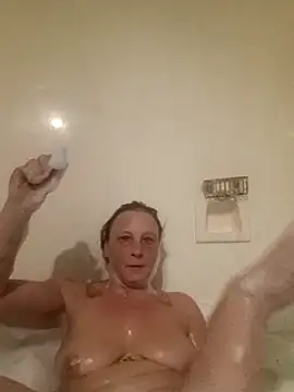 Snapshot of Everlyrose27 chatting on 16, 1, 2025 Everlyrose27 online show from 16, 1, 2025