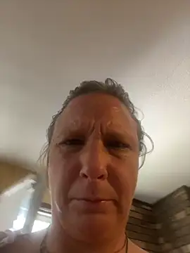 Snapshot of Everlyrose27 chatting on 12, 9, 2025 Everlyrose27 online show from 12, 9, 2025