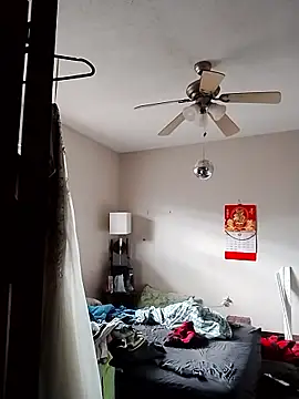 Snapshot of Everlyrose27 chatting on 7, 1, 2026 Everlyrose27 online show from 7, 1, 2026